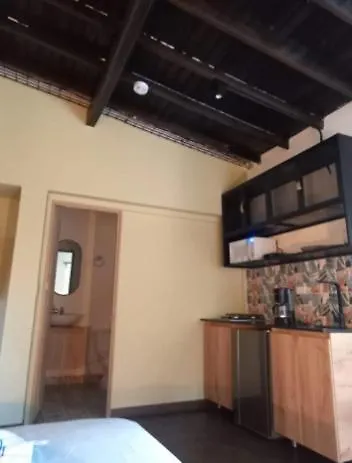 Apartamento Loft Asequible En El Barrio Del Poblado Frn108 By Roots Rentals Medellín Colombia